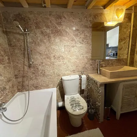 Agreable T2 Avec Baignoire Appartement La Ciotat Buitenkant foto