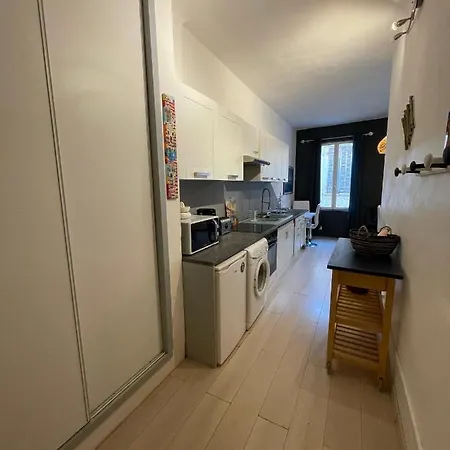 Agreable T2 Avec Baignoire Appartement La Ciotat Buitenkant foto