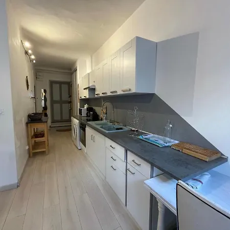 Agreable T2 Avec Baignoire Appartement La Ciotat Buitenkant foto