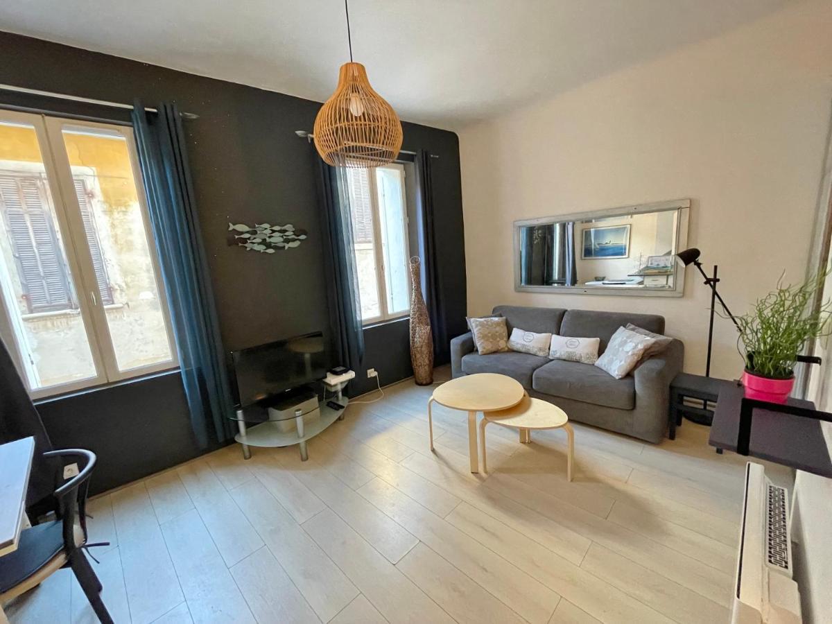 Agreable T2 Avec Baignoire La Ciotat